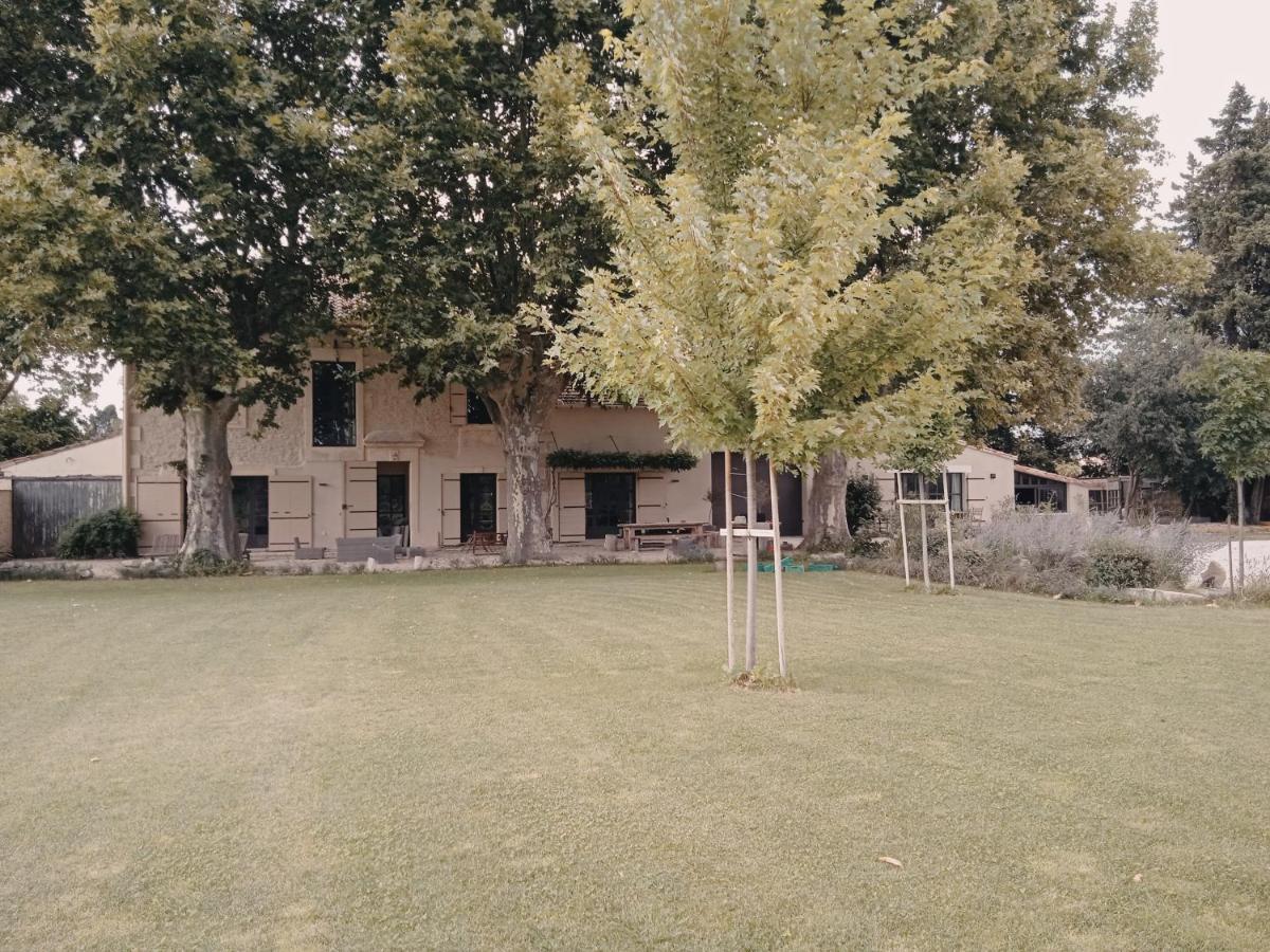 Gite du Mas de la Finière Châteaurenard Extérieur photo