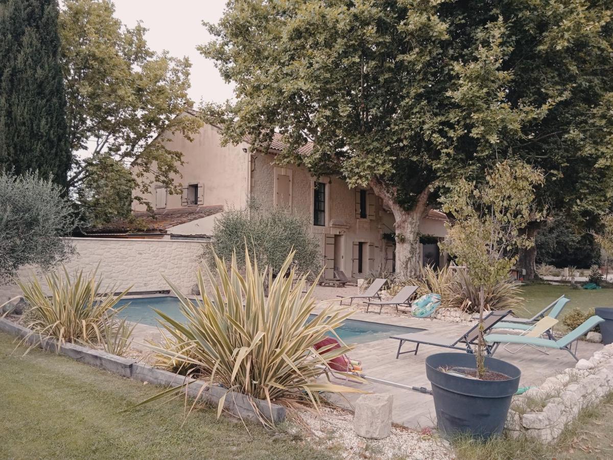 Gite du Mas de la Finière Châteaurenard Extérieur photo