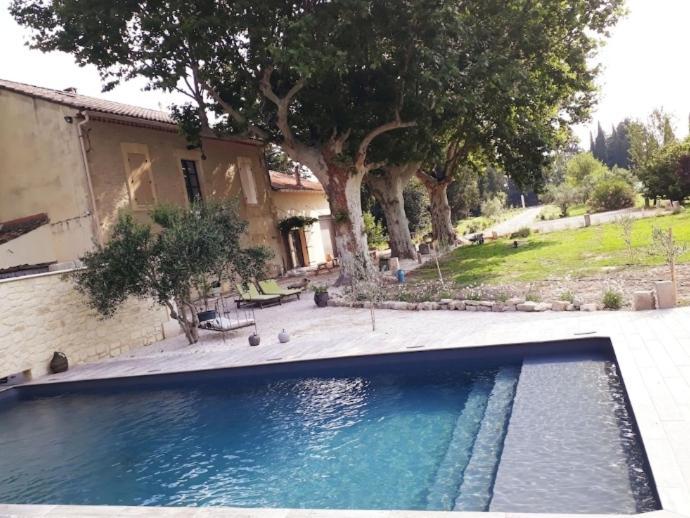 Gite du Mas de la Finière Châteaurenard Extérieur photo