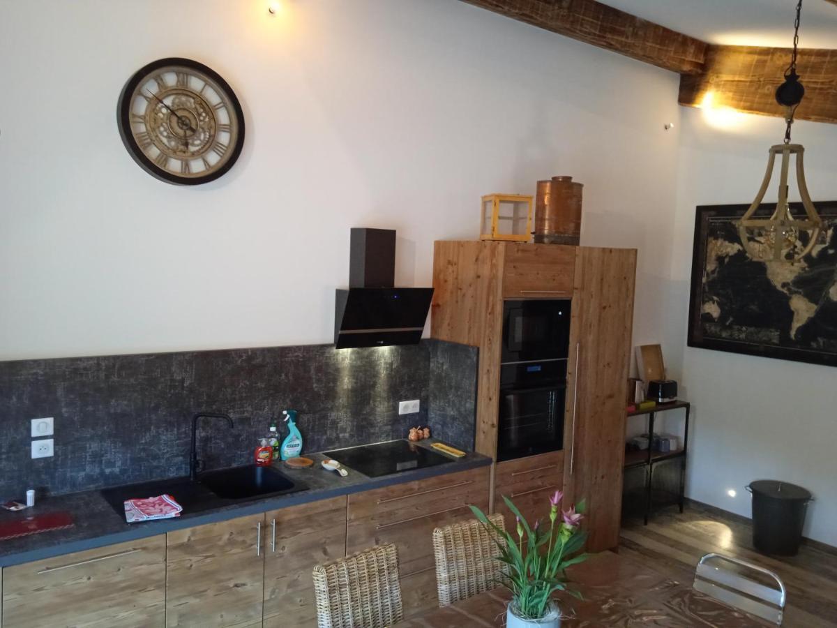 Gite du Mas de la Finière Châteaurenard Extérieur photo