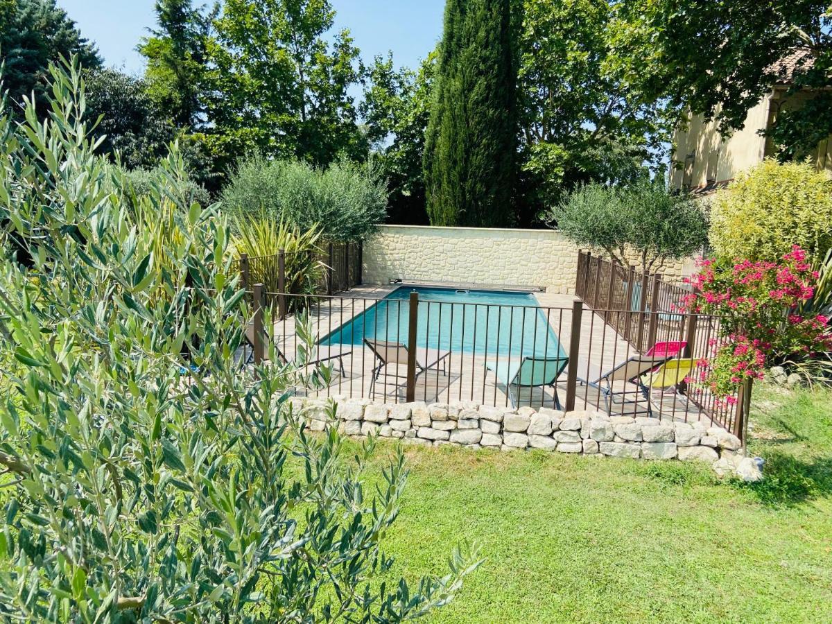 Gite du Mas de la Finière Châteaurenard Extérieur photo