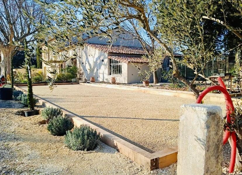 Gite du Mas de la Finière Châteaurenard Extérieur photo