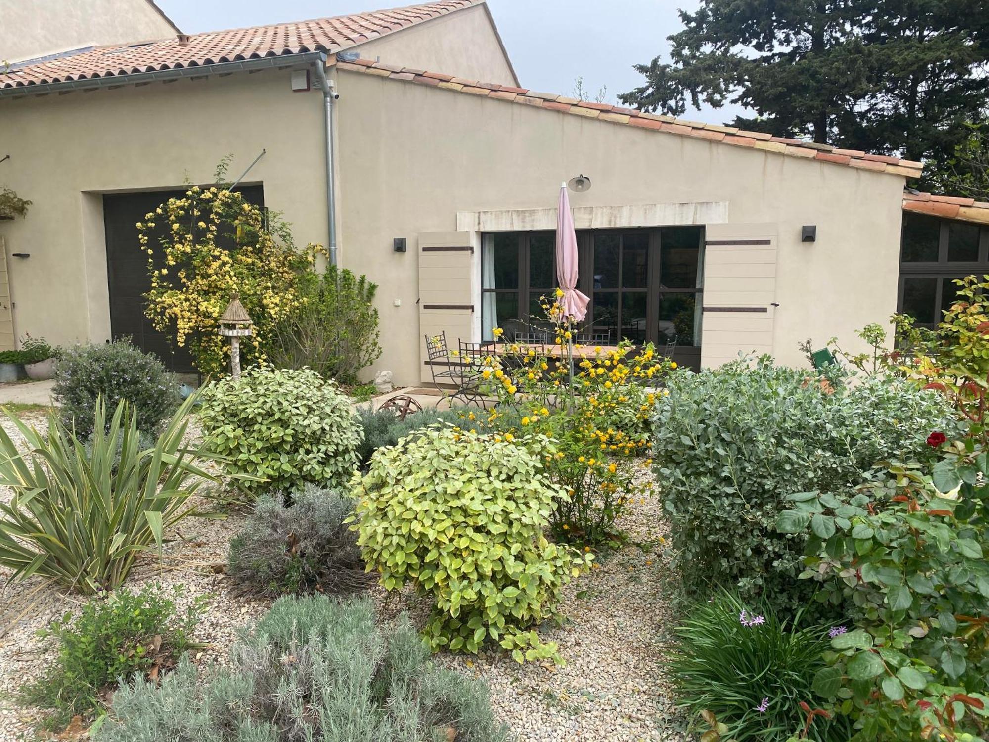 Gite du Mas de la Finière Châteaurenard Extérieur photo